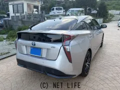 トヨタ プリウス