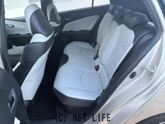トヨタ プリウス
