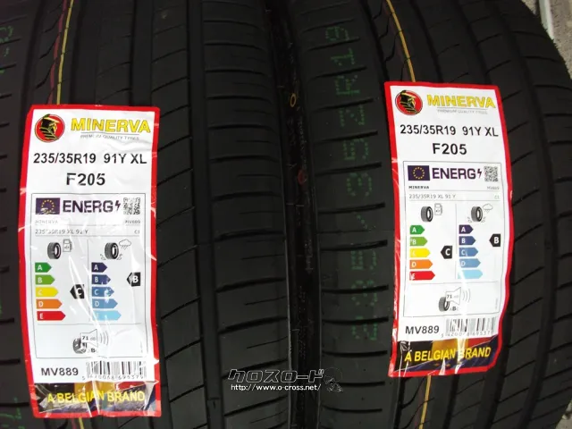 タイヤ・19インチ (235/35R19) 1本取付工賃込み価格・1.295万円 