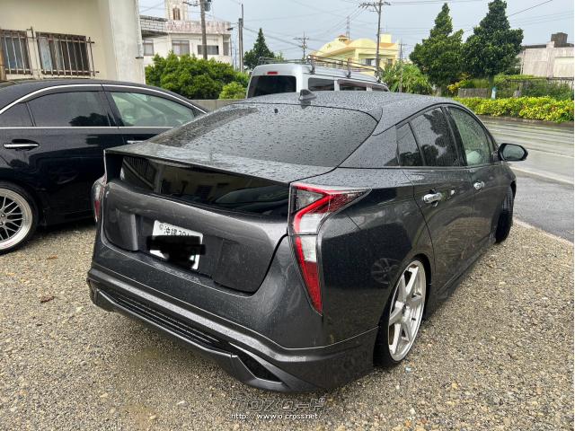 トヨタ プリウス