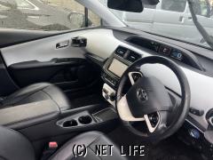 トヨタ プリウス