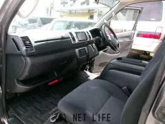 トヨタ ハイエースバン