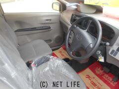 ダイハツ ミライース