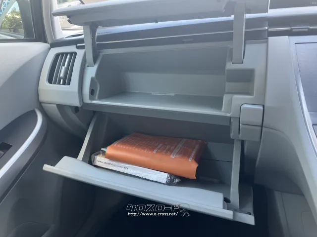 トヨタ プリウス