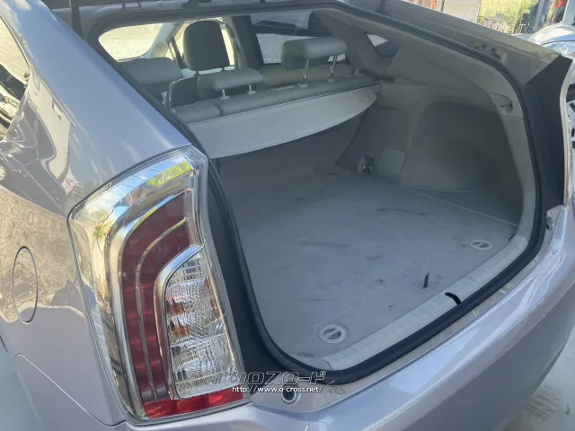 トヨタ プリウス