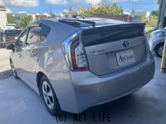 トヨタ プリウス