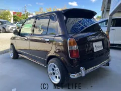 ダイハツ ミラジーノ