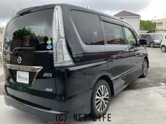 日産 セレナ