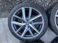ホイール・タイヤ GS300H Fスポーツ 純正 19インチ