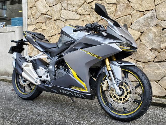 ホンダ CBR250 RR・2018(H30)初度登録(届出)年・シルバー・250cc・モト