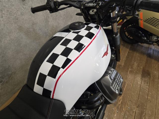 モトグッチ V7