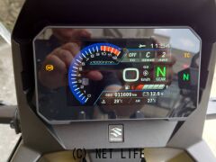 スズキ V-STROM800DE