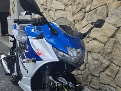 スズキ ジクサーSF250