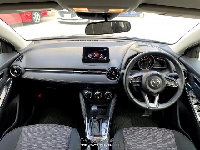 モダンファニチャーの世界とスポーティーさを融合させたインテリアデザイン。スタイリッシュな大人の女性をイメージしたモデル。 マツダ デミオ