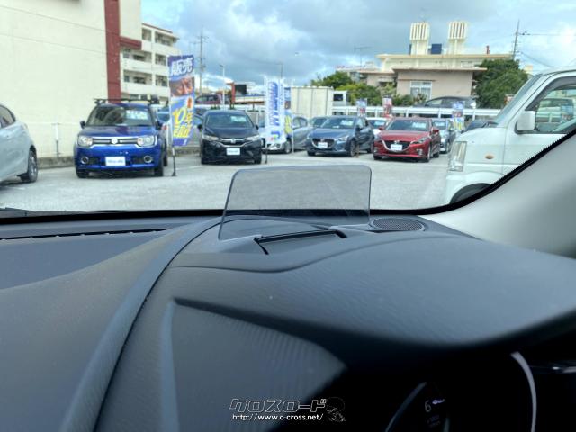 速度を映し出すヘッドアップディスプレイを備えた上質モデル。 マツダ デミオ