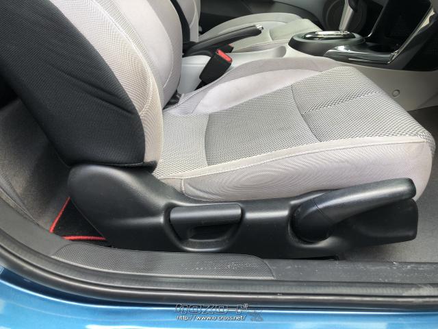 アジャスター付きでドライビングポジションも取りやすい。 ホンダ CR-Z