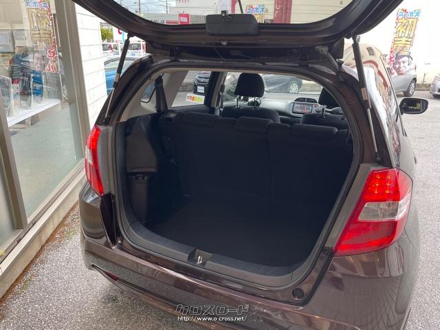 コンパクトカーでも大容量のラゲッジスペース!ホンダ独自の低床構造で積み降ろしも楽チン♪ ホンダ フィット