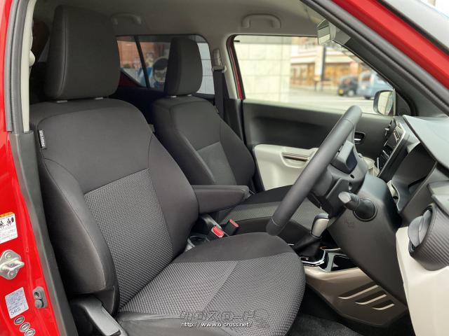 開放的な前席ドア。また運転席と助手席はセパレートタイプで長時間の運転も疲れにくい。 スズキ イグニス