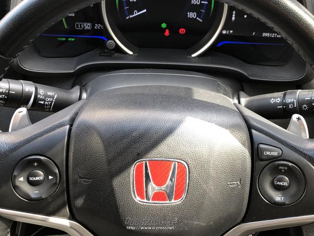 パドルシフト付き。 ホンダ フィットハイブリッド