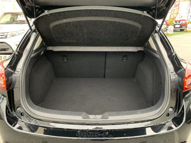 ラゲッジスペース。 マツダ アクセラスポーツ