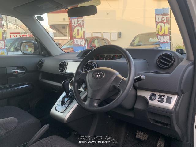 足回りも広くゆったり座れます。 トヨタ カローラルミオン