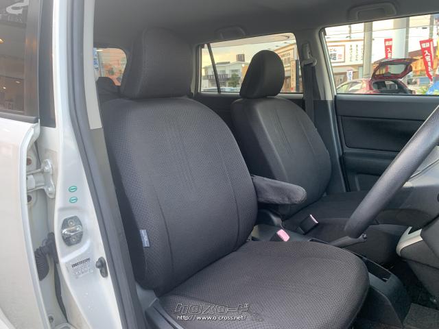 開口も大きく乗り降りしやすい。 トヨタ カローラルミオン