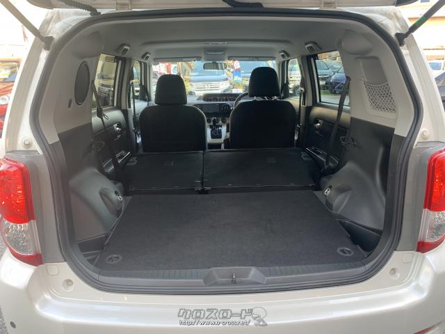 セカンドシートを倒せば大容量スペースに! トヨタ カローラルミオン