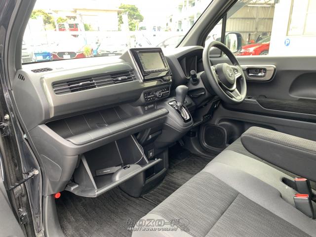 助手席側コンソールボックス。 ホンダ N-WGN