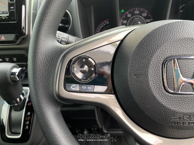 ハンドル左にはオーディオ操作スイッチ ホンダ N-WGN