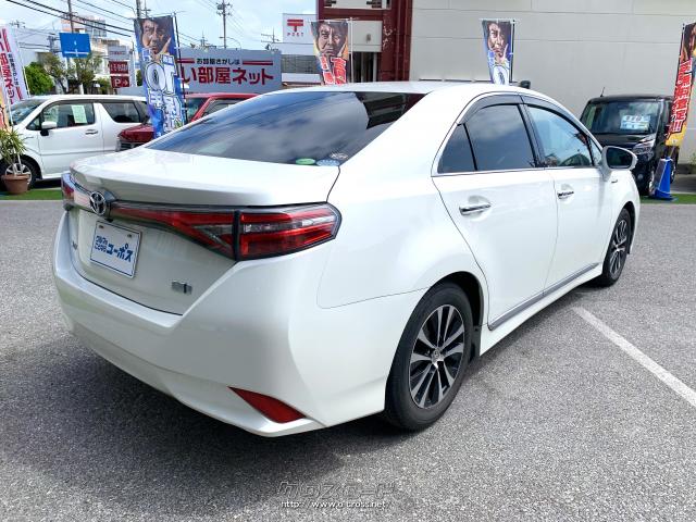 リヤリフレクターをバンパー下のコーナー部いっぱいに配置することで、スタンスの良さを演出。 トヨタ SAI