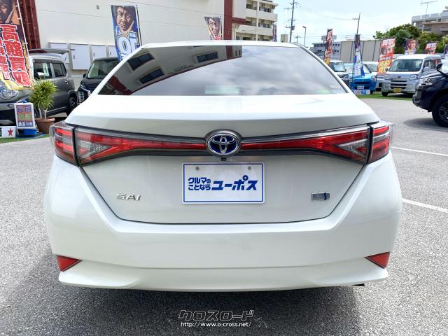 リヤエンブレムからリヤコンビネーションランプ、サイドのキャラクターラインが左右へ抜けるデザインでワイド感を強調。 トヨタ SAI