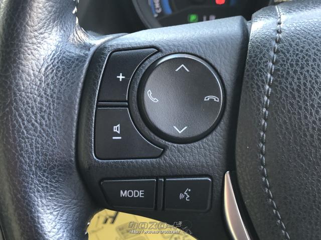 ステアリングスイッチでオーディオ操作可能! トヨタ オーリス