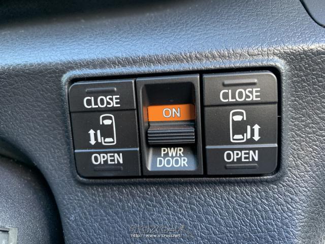 両側パワースライドドア。 トヨタ シエンタ