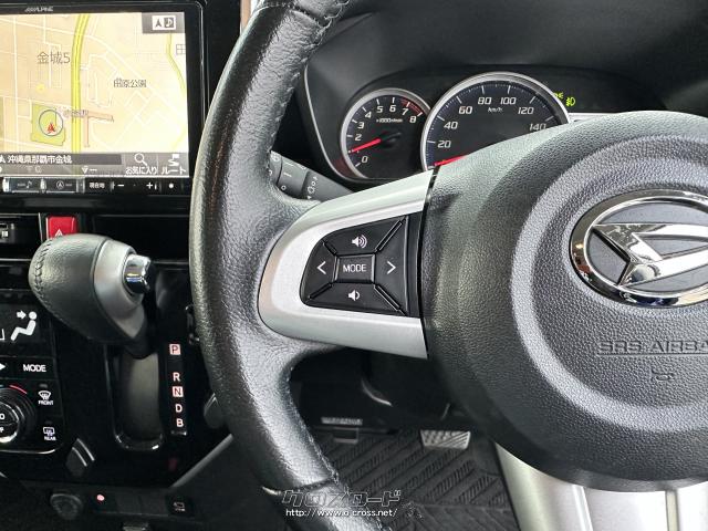 ステアリング左側にはオーディオの操作スイッチが配置されています。 ダイハツ トール