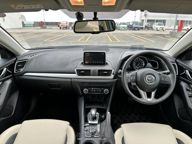 マツダ アクセラ