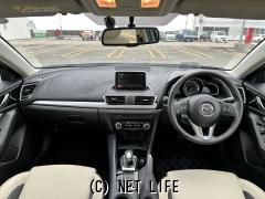 マツダ アクセラ