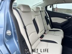 マツダ アクセラ