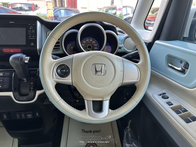 内装では、ベージュカラーをベースにしお洒落な内装となっております! ホンダ N-BOXスラッシュ