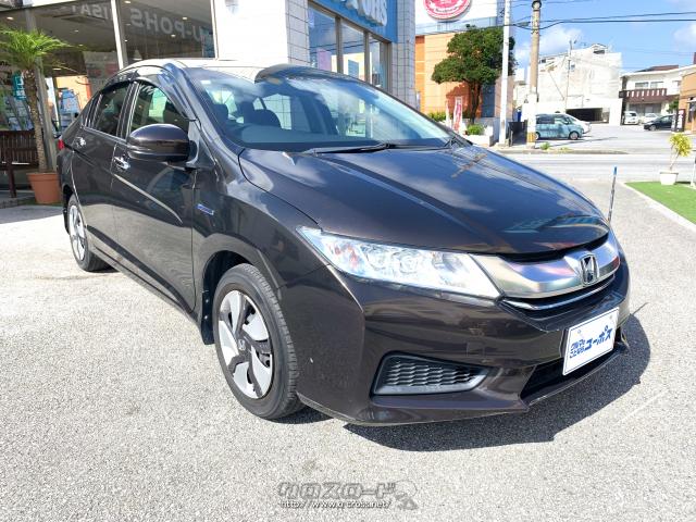 5ナンバーサイズの扱いやすさやコンパクトカーの優れた燃費性能 ホンダ グレイス