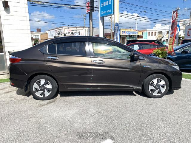 全長×全幅×全高4440×1695×1475mm ホンダ グレイス