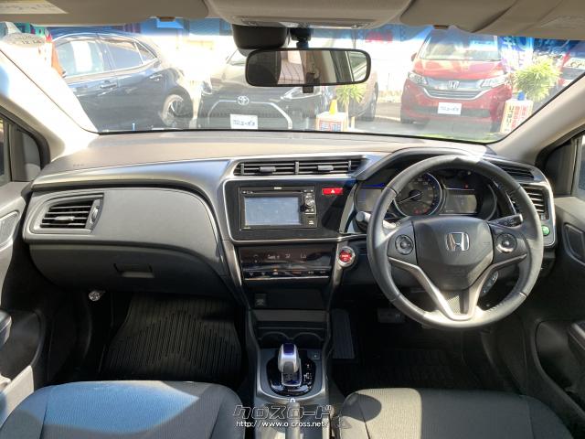 1.5LアトキンソンサイクルDOHC i-VTECエンジンに高出力モーターを内蔵した7速DCTと、リチウムイオンバッテリー内蔵のIPUを組み合わせたSPORT HYBRID i-DCDを採用 ホンダ グレイス