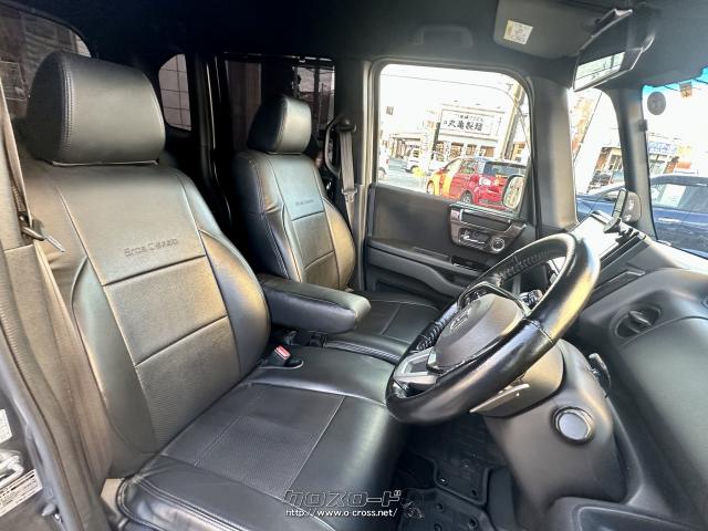 運転席、助手席は乗降りのしやすい設計に。 ホンダ N-BOX