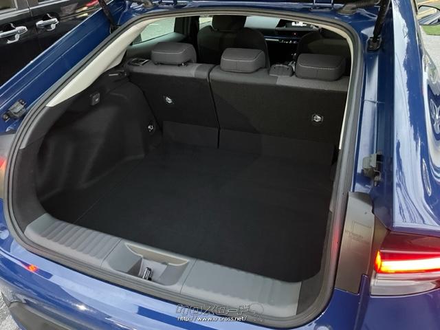 荷室スペースも広々大活躍 トヨタ プリウス