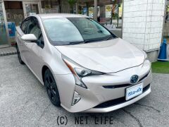 トヨタ プリウス