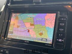 トヨタ プリウス