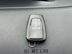 トヨタ プリウス