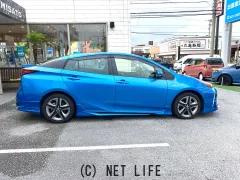 トヨタ プリウス