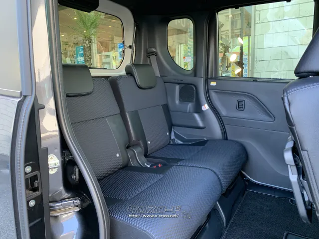 後席高さ、幅ともに申し分なしの広さで快適にドライブに行けます! ダイハツ タント