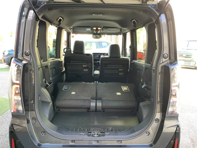 後席を倒すと大きな荷物も積み込み可能に! ダイハツ タント