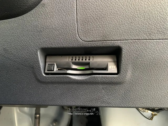長距離移動、高速道路の走行時には欠かせないETC車載器搭載 トヨタ タウンエースバン